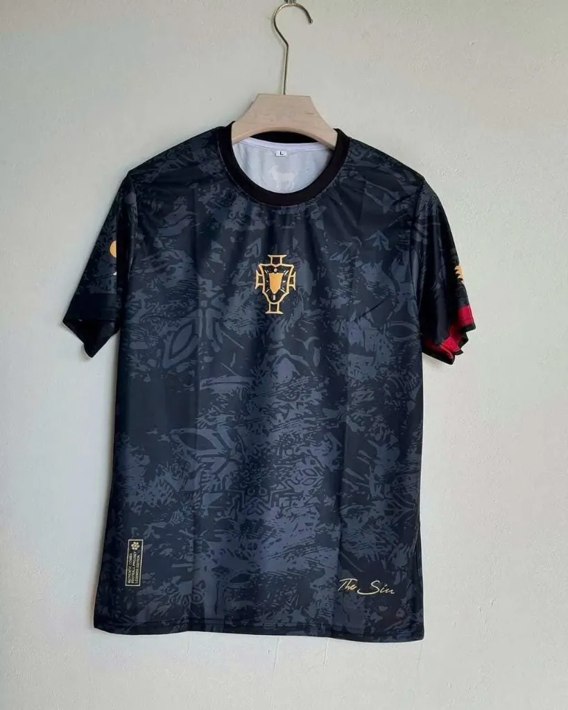 Cristiano Ronaldo Goat SPECIAL EDITION Kit, Round Neck & Half Sleeve